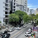 No Centro Suites Florianopolis 1